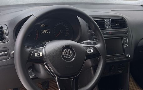 Volkswagen Polo VI (EU Market), 2016 год, 950 000 рублей, 10 фотография