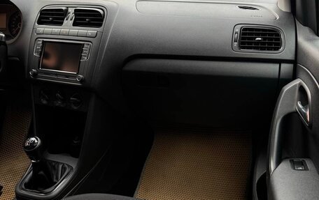 Volkswagen Polo VI (EU Market), 2016 год, 950 000 рублей, 13 фотография