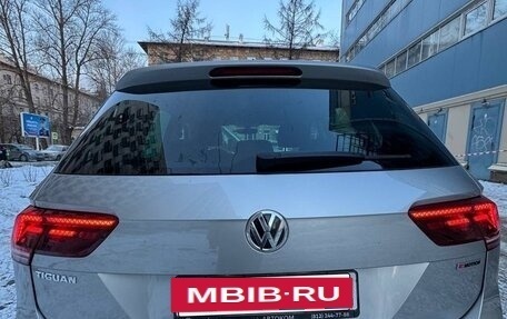 Volkswagen Tiguan II, 2018 год, 2 990 000 рублей, 5 фотография