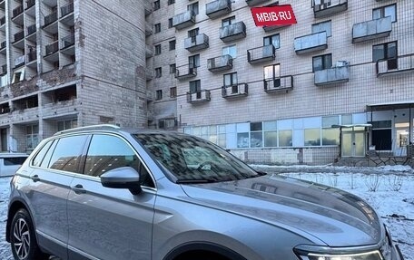 Volkswagen Tiguan II, 2018 год, 2 990 000 рублей, 7 фотография