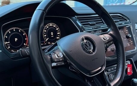 Volkswagen Tiguan II, 2018 год, 2 990 000 рублей, 11 фотография