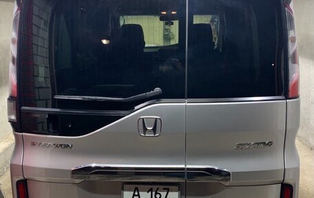 Honda Stepwgn IV, 2018 год, 2 200 000 рублей, 7 фотография