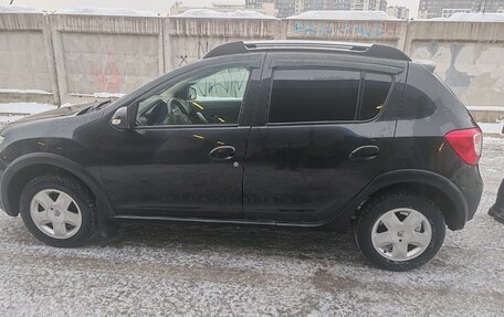 Renault Sandero II рестайлинг, 2016 год, 700 000 рублей, 2 фотография