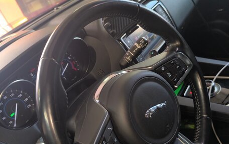 Jaguar F-Pace, 2018 год, 3 439 950 рублей, 13 фотография