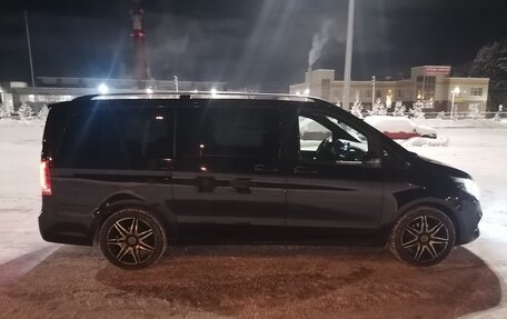 Mercedes-Benz V-Класс, 2019 год, 4 990 000 рублей, 3 фотография