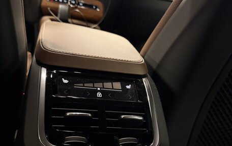 Volvo XC90 II рестайлинг, 2024 год, 7 650 000 рублей, 10 фотография