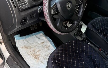 Skoda Fabia II, 2013 год, 950 000 рублей, 10 фотография