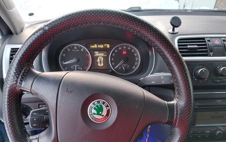 Skoda Fabia II, 2009 год, 350 000 рублей, 14 фотография