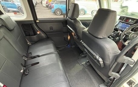 Toyota Roomy I, 2021 год, 885 000 рублей, 11 фотография