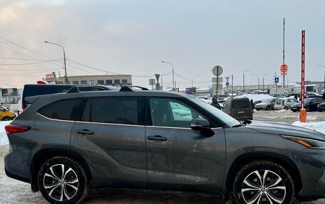 Toyota Highlander, 2021 год, 5 150 000 рублей, 9 фотография