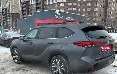 Toyota Highlander, 2021 год, 5 150 000 рублей, 5 фотография