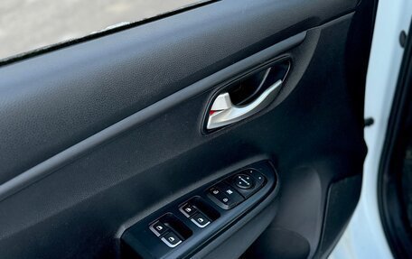 KIA Rio IV, 2019 год, 1 400 000 рублей, 15 фотография