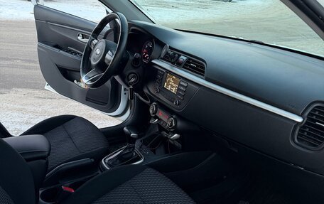 KIA Rio IV, 2019 год, 1 400 000 рублей, 17 фотография