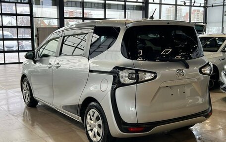 Toyota Sienta II, 2016 год, 1 300 000 рублей, 6 фотография