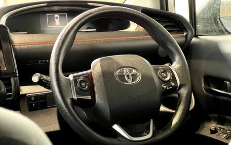 Toyota Sienta II, 2016 год, 1 300 000 рублей, 16 фотография