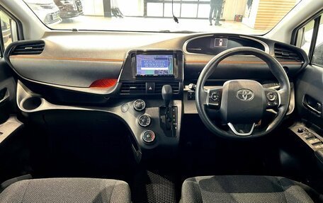 Toyota Sienta II, 2016 год, 1 300 000 рублей, 15 фотография