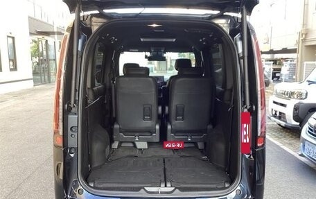Honda Stepwgn, 2023 год, 2 690 099 рублей, 23 фотография