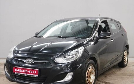 Hyundai Solaris II рестайлинг, 2011 год, 613 000 рублей, 1 фотография