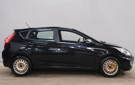 Hyundai Solaris II рестайлинг, 2011 год, 613 000 рублей, 4 фотография