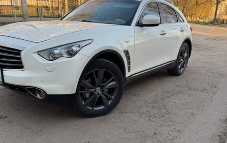 Infiniti FX II, 2013 год, 2 300 000 рублей, 1 фотография