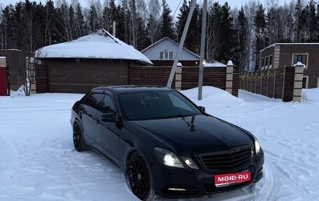 Mercedes-Benz E-Класс, 2012 год, 1 600 000 рублей, 1 фотография