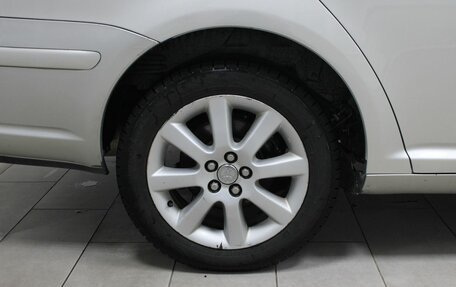 Toyota Avensis III рестайлинг, 2008 год, 759 900 рублей, 18 фотография