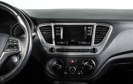 Hyundai Solaris II рестайлинг, 2019 год, 1 450 000 рублей, 14 фотография