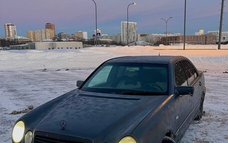 Mercedes-Benz E-Класс, 1997 год, 298 000 рублей, 1 фотография