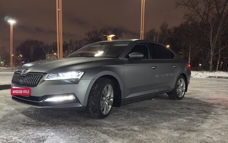Skoda Superb III рестайлинг, 2019 год, 3 800 000 рублей, 1 фотография