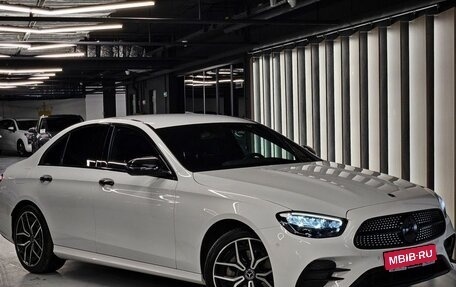 Mercedes-Benz E-Класс, 2020 год, 4 800 000 рублей, 1 фотография