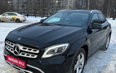 Mercedes-Benz GLA, 2018 год, 2 350 000 рублей, 1 фотография