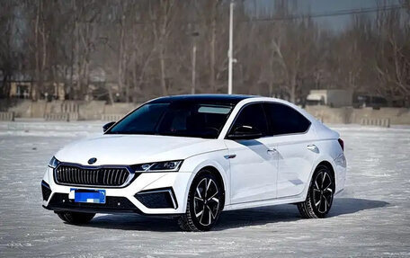 Skoda Octavia IV, 2022 год, 2 080 000 рублей, 1 фотография