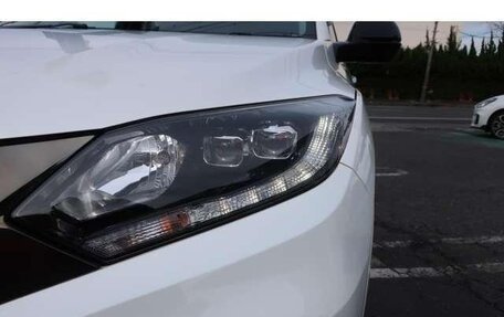 Honda Vezel, 2017 год, 1 195 000 рублей, 7 фотография