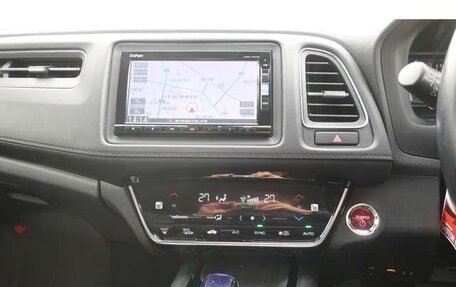 Honda Vezel, 2017 год, 1 195 000 рублей, 11 фотография