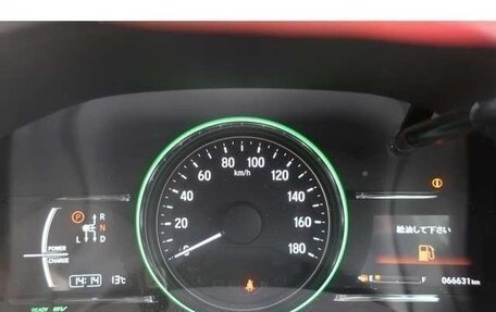 Honda Vezel, 2017 год, 1 195 000 рублей, 15 фотография