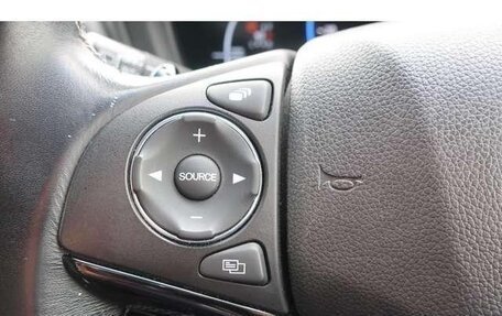 Honda Vezel, 2017 год, 1 195 000 рублей, 16 фотография