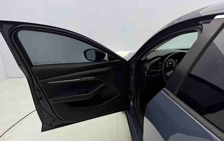 Mazda 3, 2022 год, 2 060 000 рублей, 18 фотография