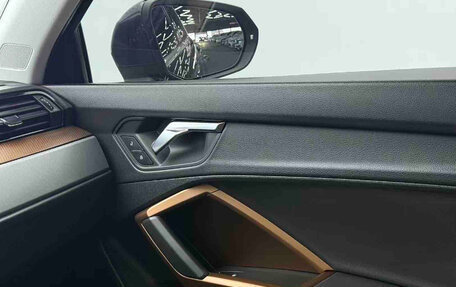 Audi Q3, 2021 год, 2 690 000 рублей, 13 фотография