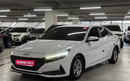 Hyundai Avante, 2022 год, 1 550 000 рублей, 2 фотография