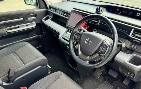 Honda Stepwgn IV, 2021 год, 2 415 000 рублей, 9 фотография