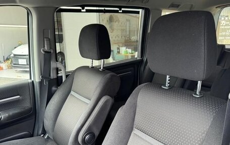 Honda Stepwgn IV, 2021 год, 2 415 000 рублей, 21 фотография