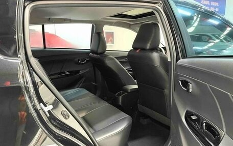 Toyota Yaris XP150 рестайлинг, 2022 год, 1 200 000 рублей, 15 фотография