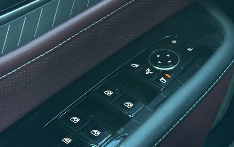 Infiniti QX80, 2024 год, 14 614 000 рублей, 18 фотография