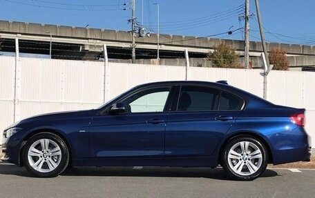 BMW 3 серия, 2018 год, 1 700 000 рублей, 3 фотография