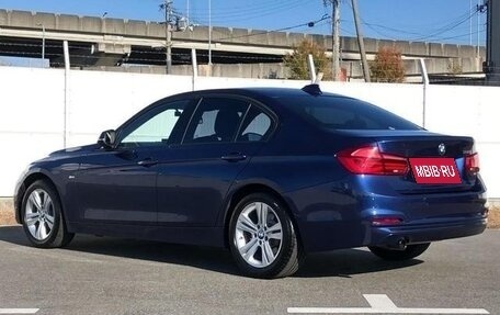 BMW 3 серия, 2018 год, 1 700 000 рублей, 4 фотография