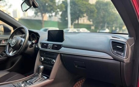 Mazda CX-4, 2021 год, 1 990 000 рублей, 12 фотография