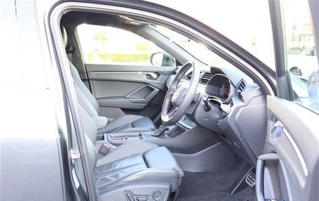 Audi Q3, 2022 год, 2 215 000 рублей, 10 фотография