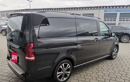 Mercedes-Benz V-Класс, 2023 год, 8 700 000 рублей, 4 фотография