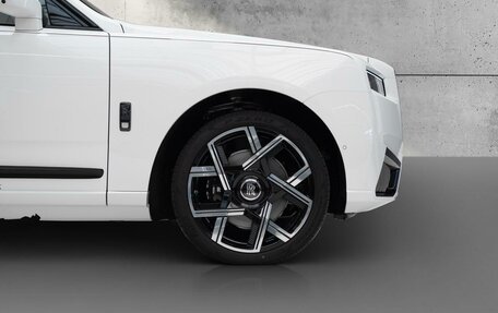 Rolls-Royce Cullinan, 2026 год, 73 000 000 рублей, 4 фотография