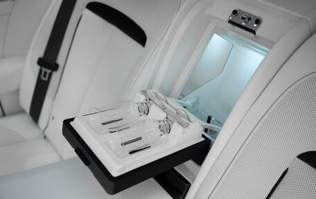 Rolls-Royce Cullinan, 2026 год, 73 000 000 рублей, 13 фотография